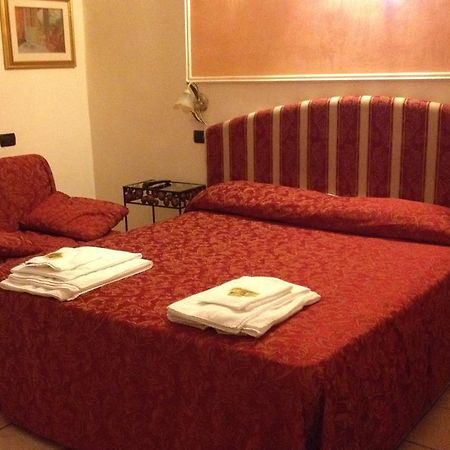מילאנו Hotel Sicilia מראה חיצוני תמונה