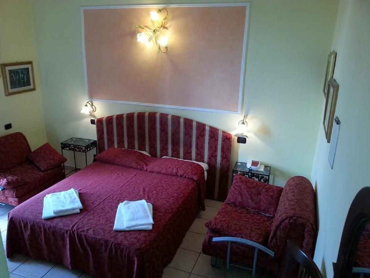 מילאנו Hotel Sicilia מראה חיצוני תמונה
